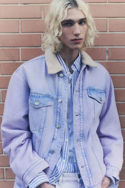 Look 24
